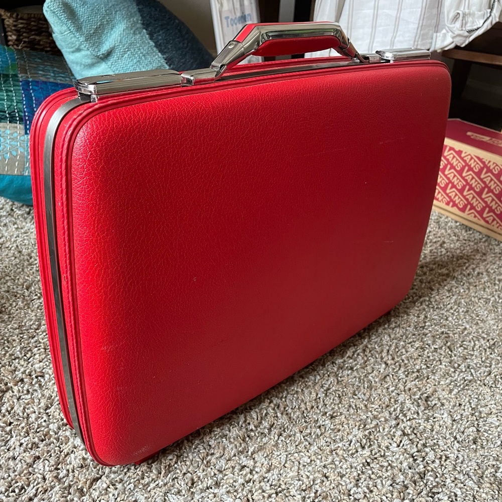 Vintage hard shell briefcase